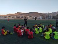  استعدادیابی فوتبال پسران کشور درگرمی برگزار شد 