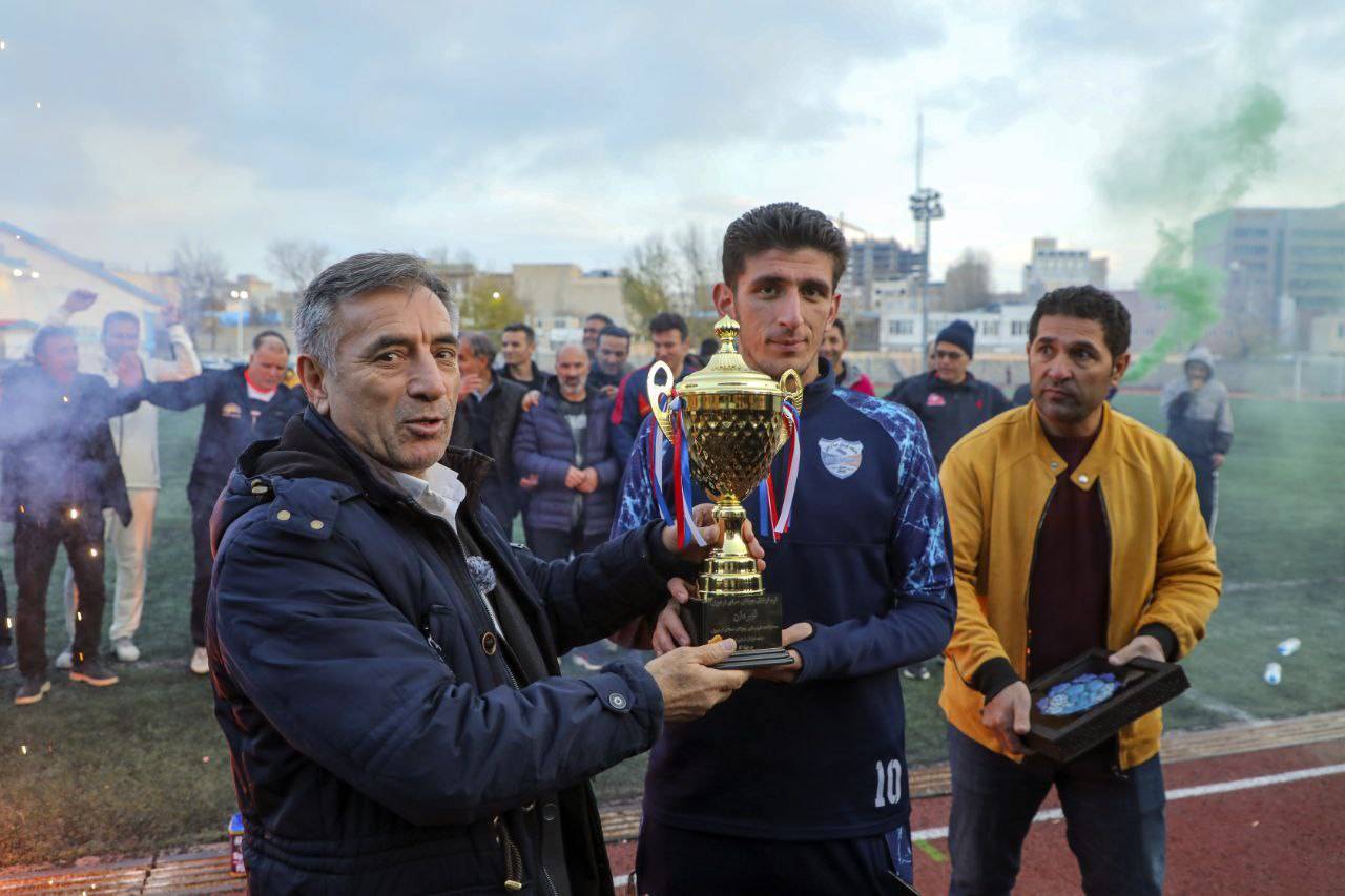 تیم فوتبال صبای اردبیل قهرمان مسابقات لیگ برتر فوتبال جوانان استان اردبیل شد